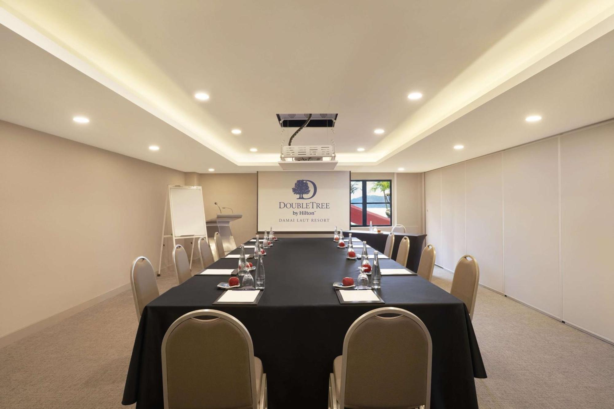 Hotel Doubletree By Hilton Damai Laut Lumut Exteriér fotografie
